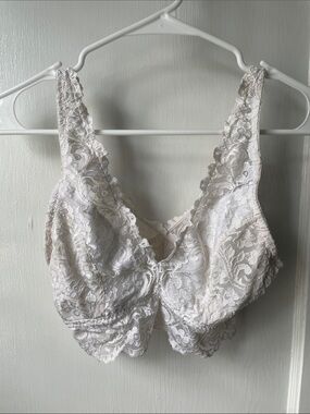White Ivory Lace Bralette - Women's Intimates